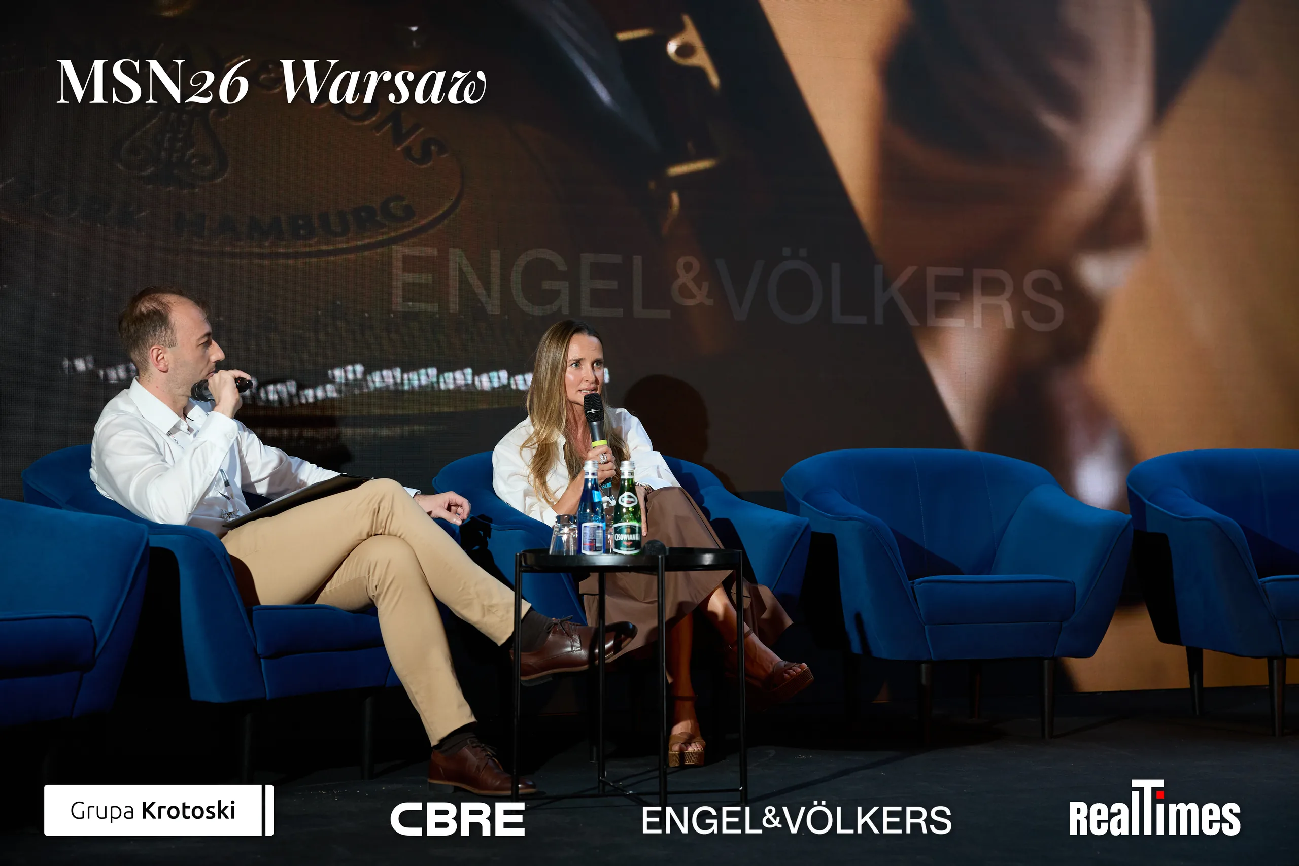Mid-Summer Night 2026 at B'Fort, Warsaw: E&V Hamburg slide, seated stage talk