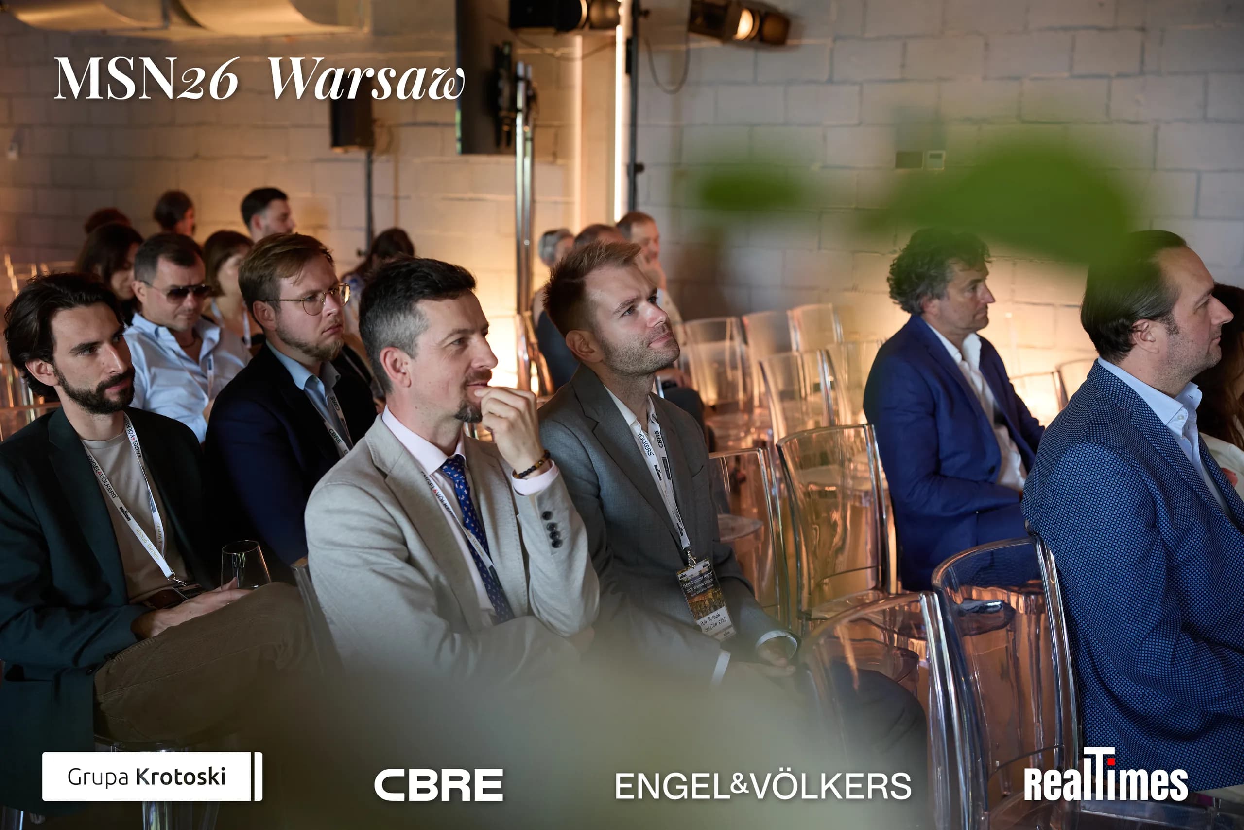 Mid-Summer Night 2026 at B'Fort, Warsaw: audience seated watching session