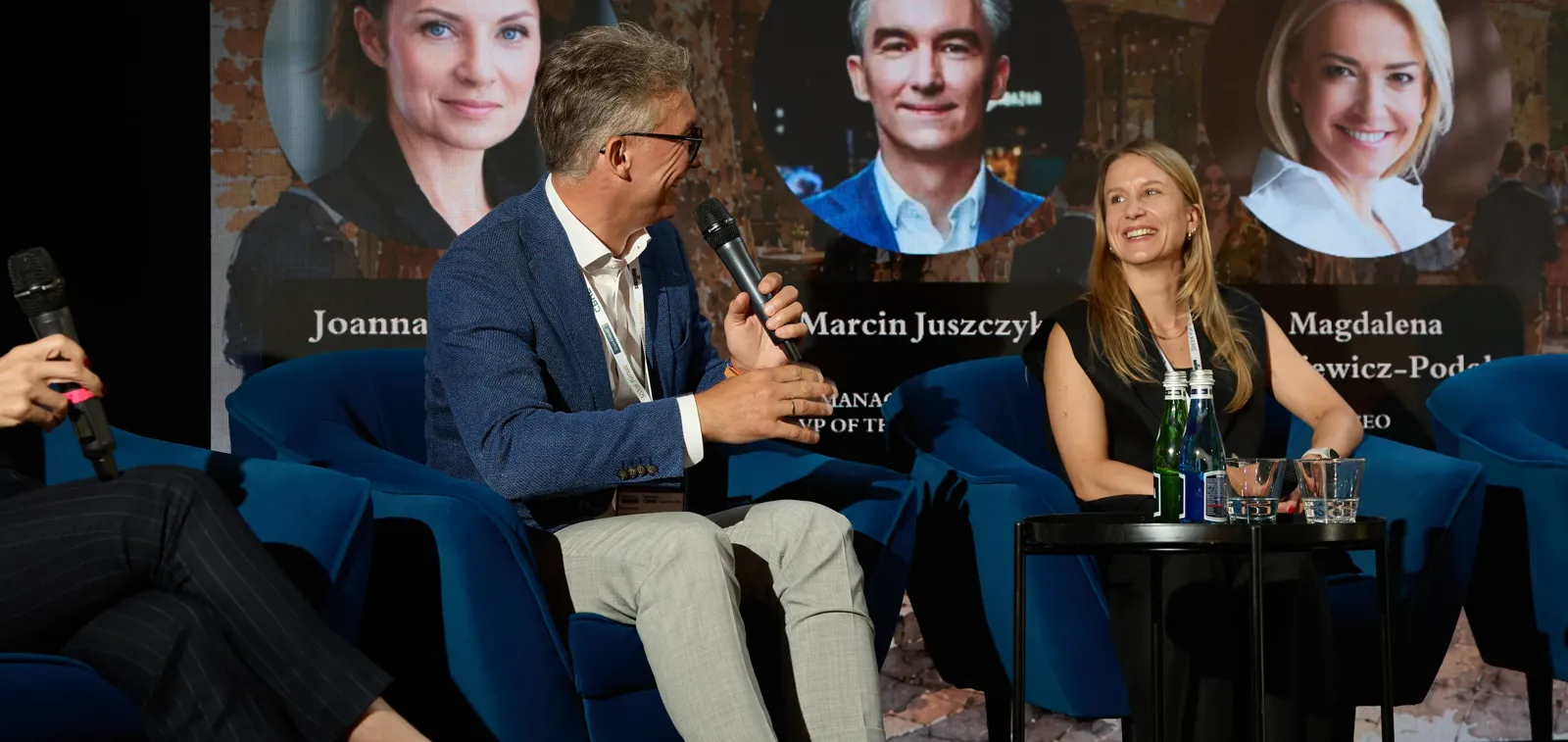 Rozmowa na scenie podczas panelu na wydarzeniu Mid-Summer Night 2026 w Warszawie