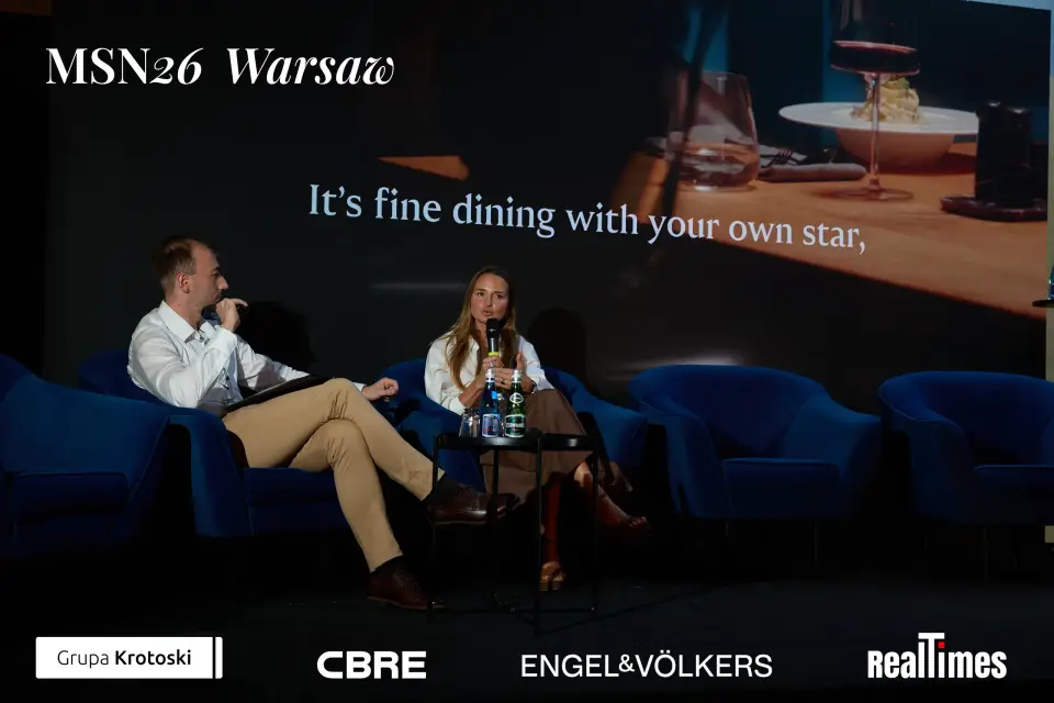 Mid-Summer Night 2026 at B'Fort, Warsaw: seated stage talk, fine dining luxury slide