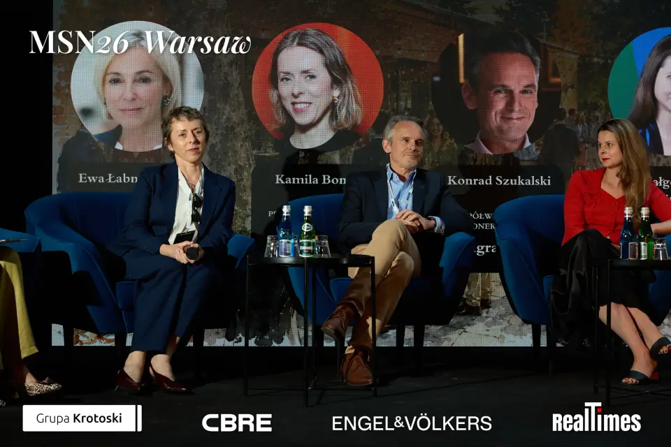 Mid-Summer Night 2026 at B'Fort, Warsaw: row of panelists seated on stage