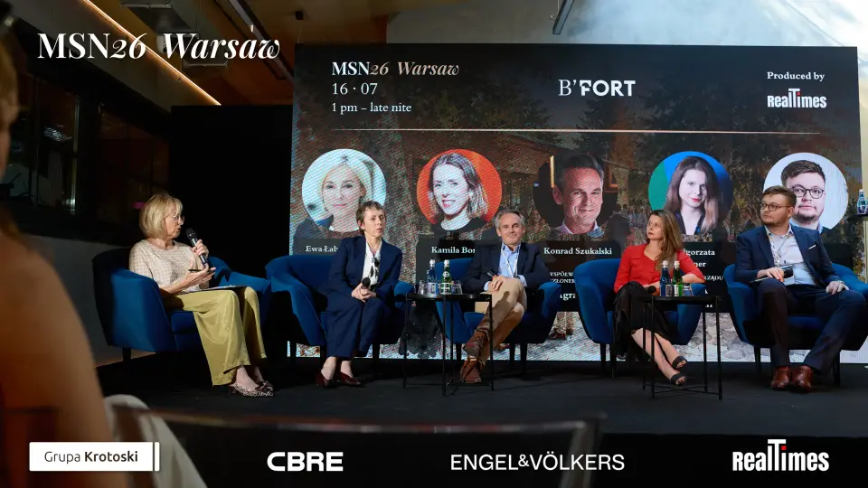 Mid-Summer Night 2026 at B'Fort, Warsaw: full panel row on stage
