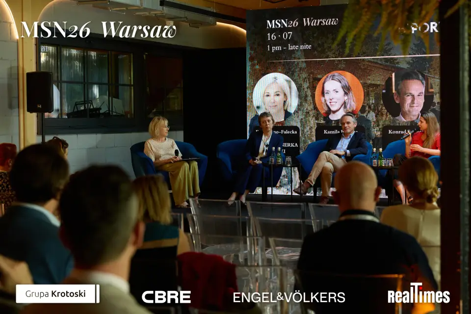 Mid-Summer Night 2026 at B'Fort, Warsaw: wide stage panel with audience