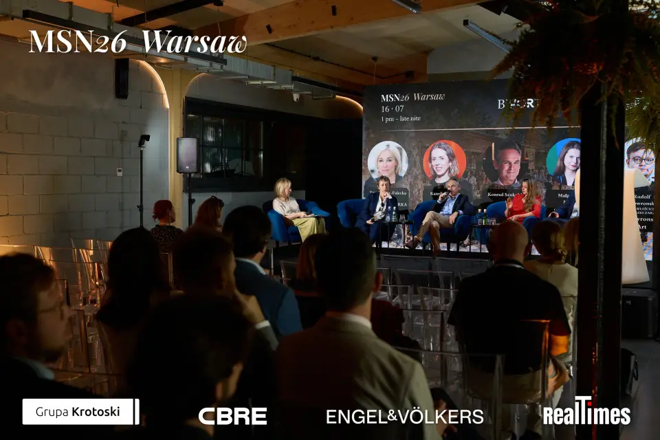 Mid-Summer Night 2026 at B'Fort, Warsaw: wide stage panel with audience