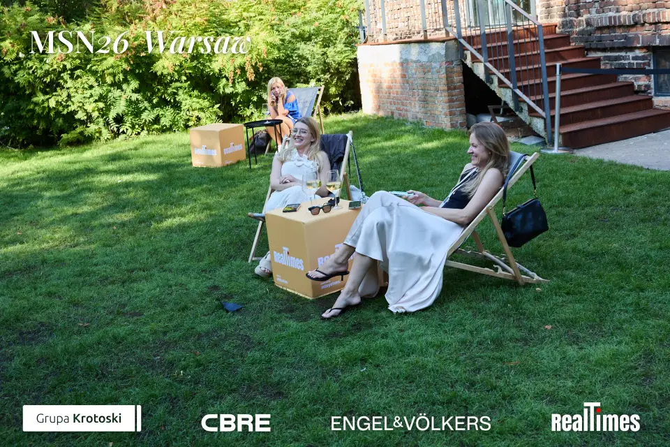 Mid-Summer Night 2026 at B'Fort, Warsaw: garden deckchair lounging