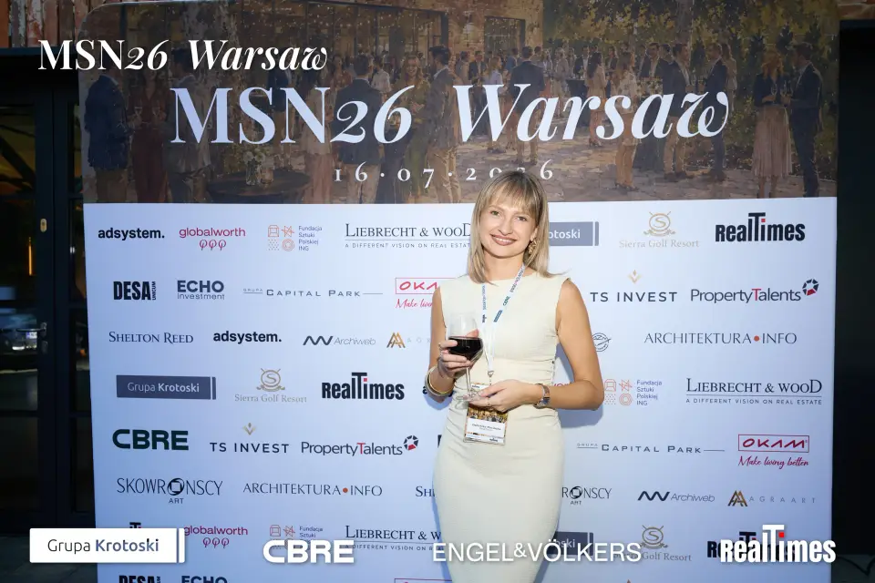 Mid-Summer Night 2026 at B'Fort, Warsaw: woman with wine at MSN26 photowall